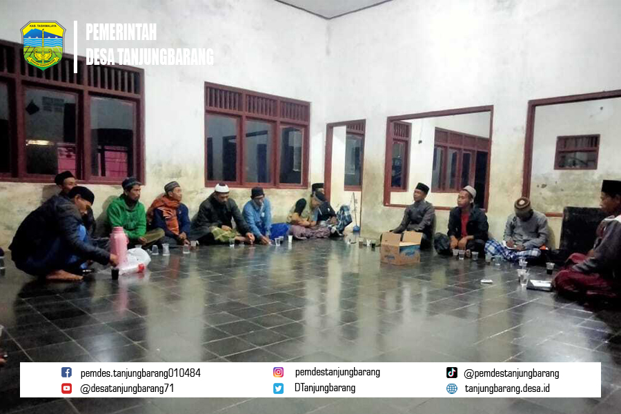 Gotong Royong Membangun Jalan Desa: Kisah Musbangdus Kampung Mekarjaya
