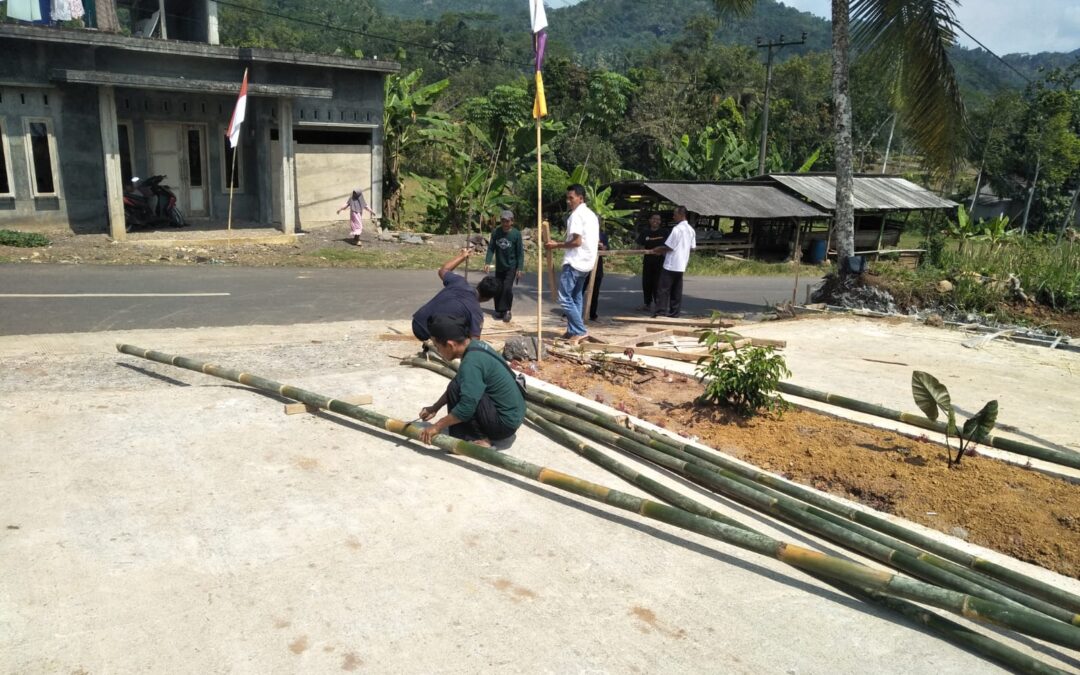Gapura Bambu Tanjungbarang, Simbol Kebersamaan Menyambut HUT RI