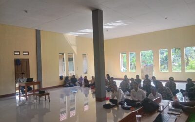 Menatap Esok Desa Tanjungbarang: Sinergi Pemdes, BPD, dan LKD dalam Rakor Strategis Pengelolaan Sampah hingga Regenerasi Wilayah