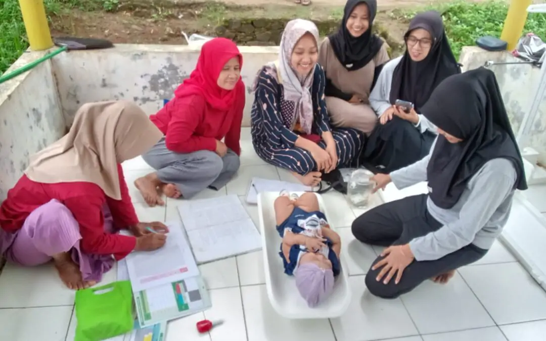 Posyandu Kamboja Kampung Lengkongbarang : Titik Temu Kesehatan dan Kebahagiaan Warga