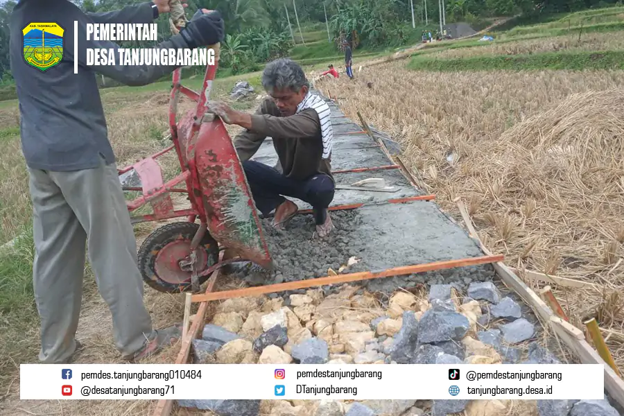 Jalan Usaha Tani Kampung Lengkongbarang Resmi Dibangun