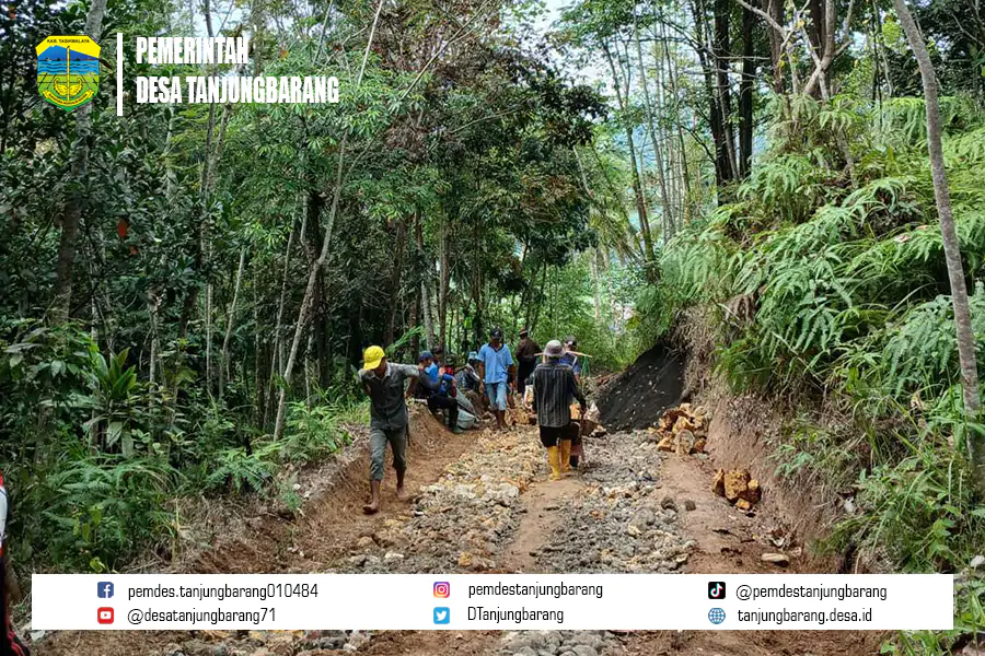 Gotong Royong Hebat Warga Kampung Mekarjaya, Pembangunan Jalan Usaha Tani