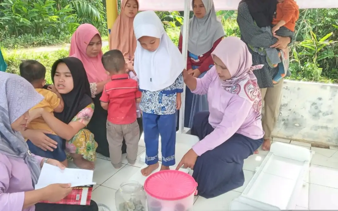Kegiatan Posyandu “KAMBOJA” di Kampung Lengkongbarang: Sinergi untuk Kesehatan Ibu dan Anak