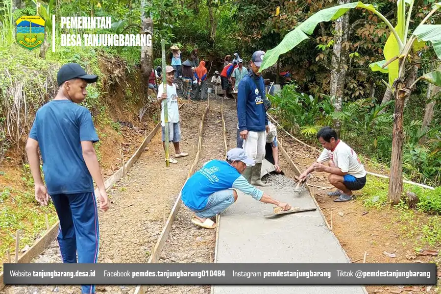 Kamis Ceria, Jalan Impian Terwujud: Dana Desa 2025 Suntik Semangat di Kp. Kadu
